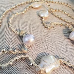NWOT Old Soul baroque pearls and natural stones necklace, PERFECT 🎁